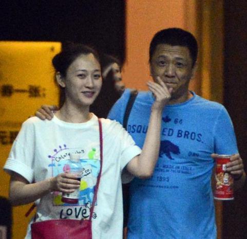 人间*物尤**李小冉：被“大哥”恐吓4年，为导演流产2次，转嫁男闺蜜