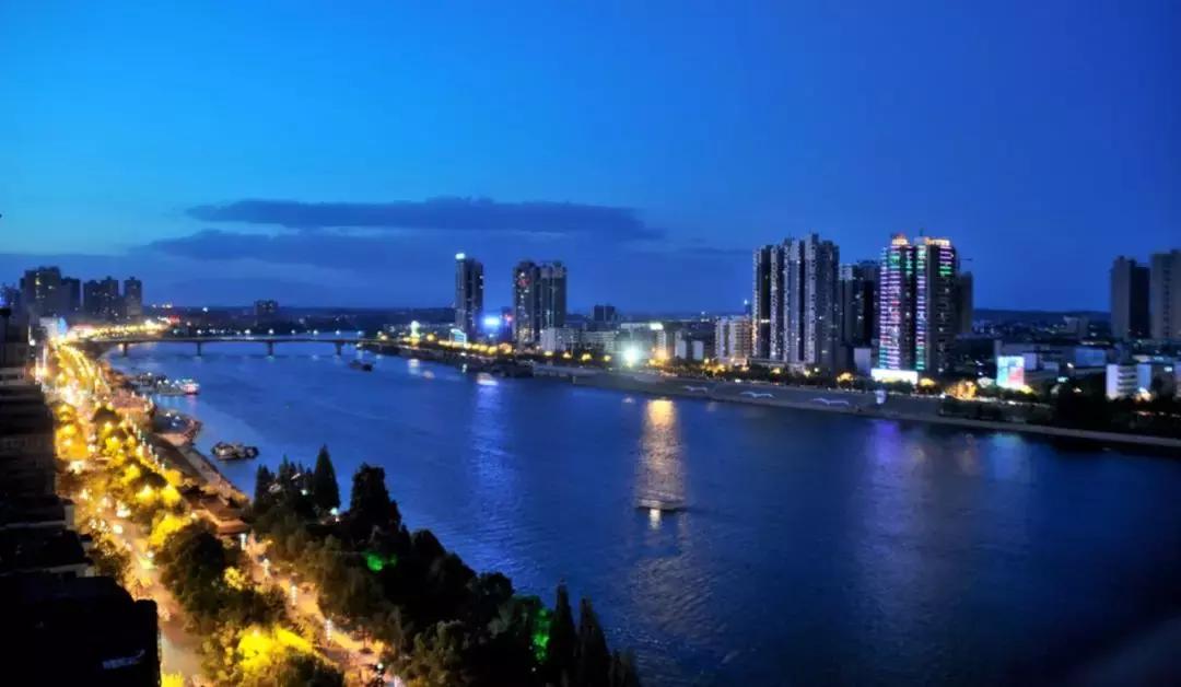 直通巴黎罗兰加洛斯，长沙月亮岛国际化的红土网球名片