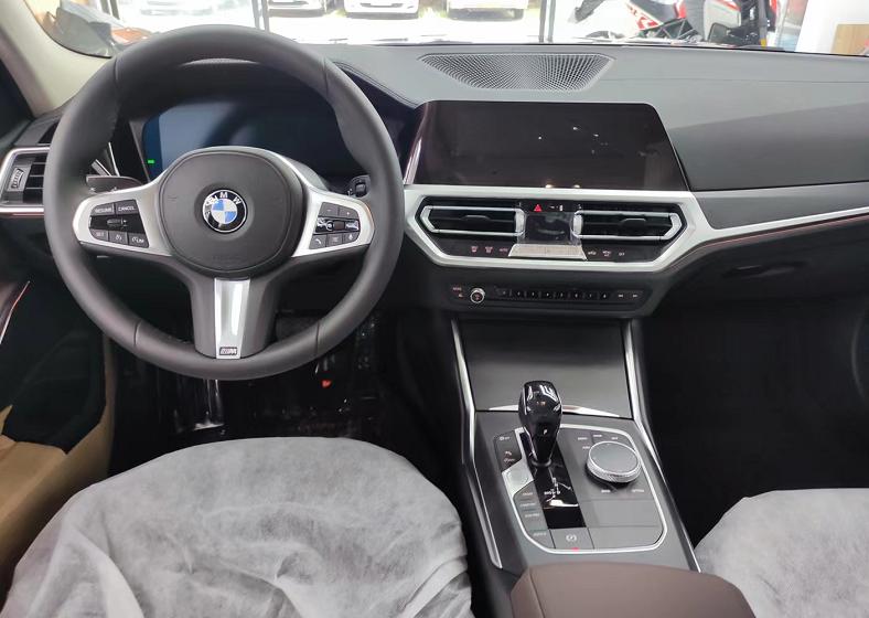 试驾宝马3系标轴,试驾宝马3系内饰