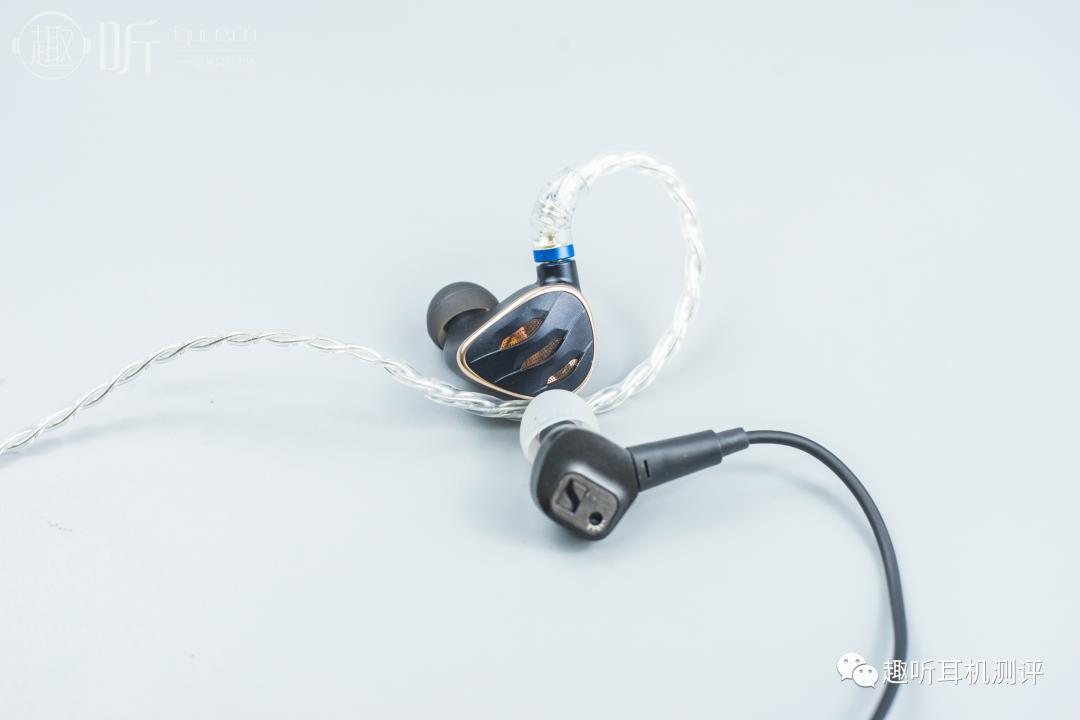 fiio飞傲f9入耳式耳机,飞傲fh5耳机对比飞傲fa7