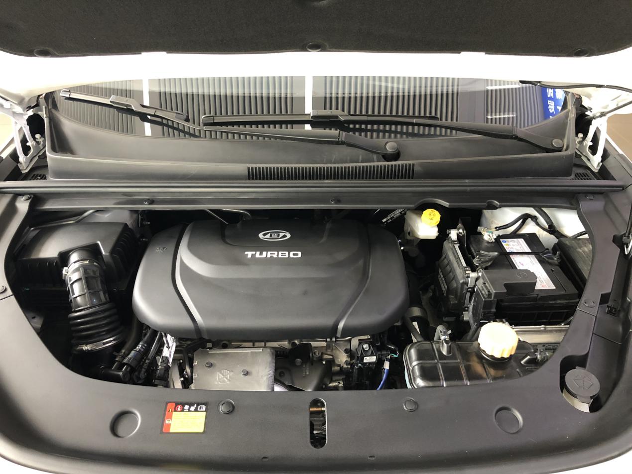 宝骏rm-52019款1.5tcvt精英型7座,2019年广州车展新宝骏rm-5实车