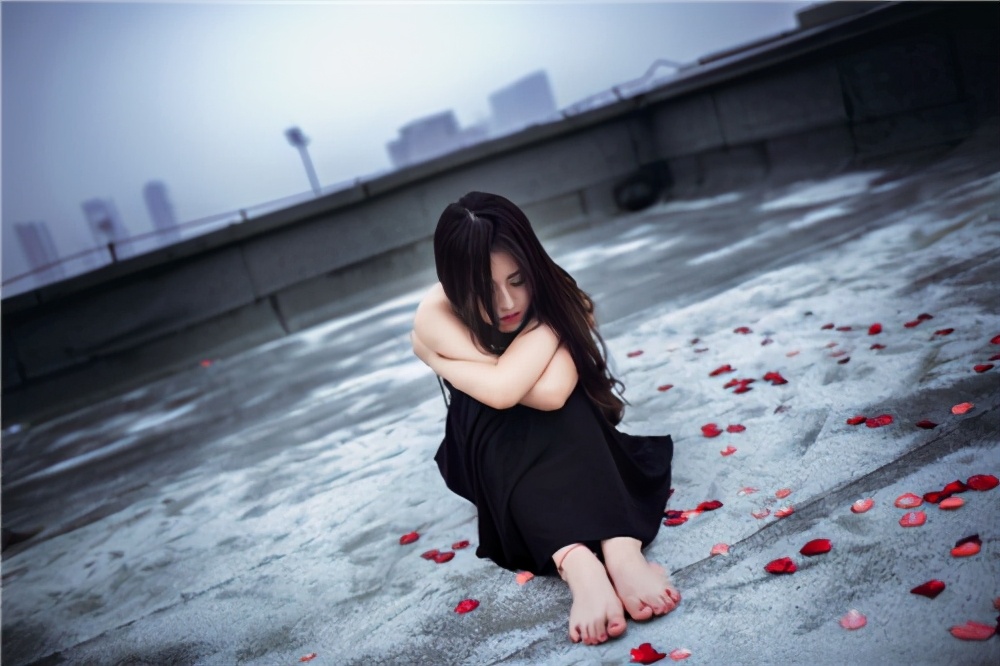 发现自己是第三者怎么办要怎么问,发现自己是小三