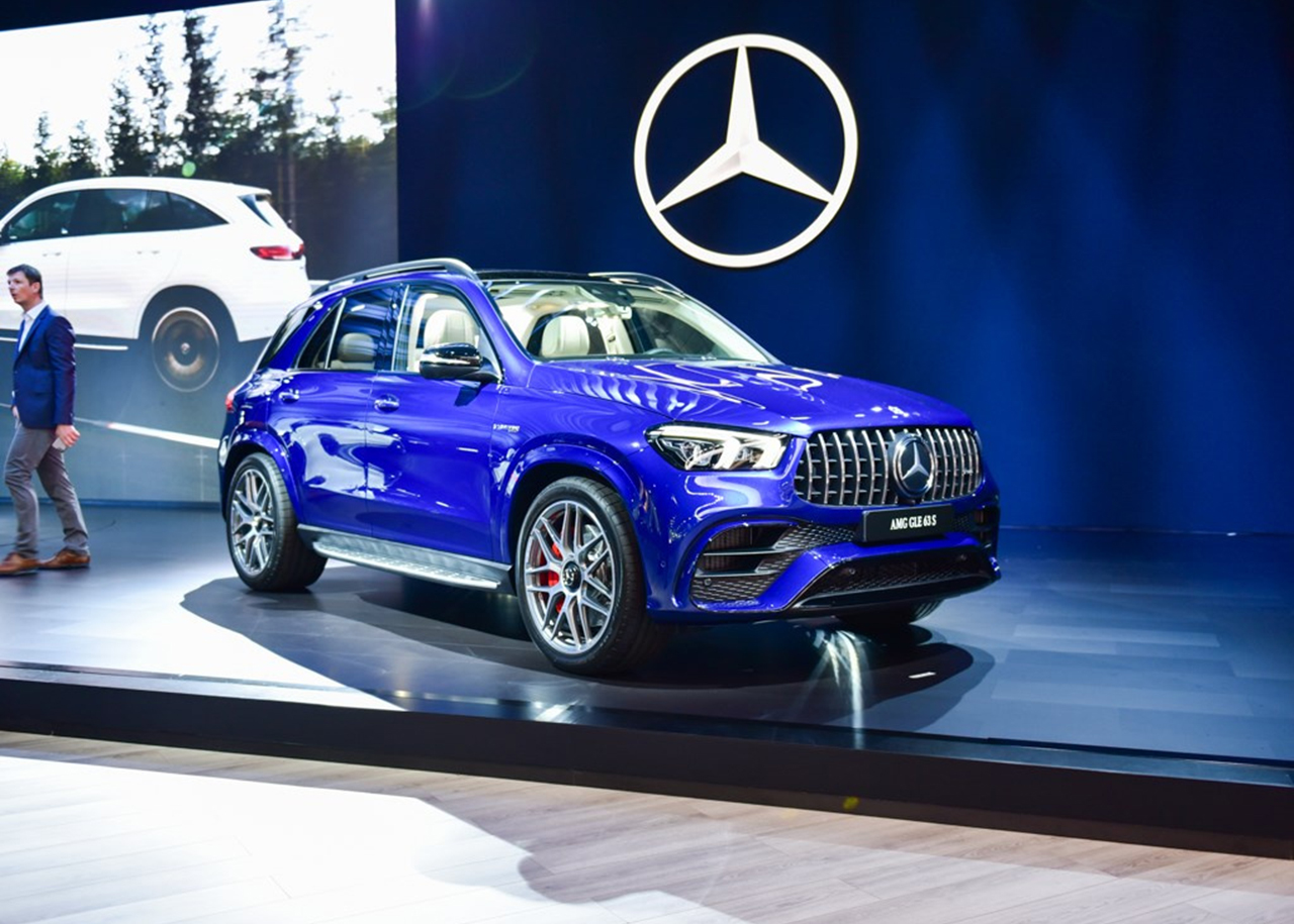 奔驰gle最新款2.0驾驶感受,开上奔驰gle450