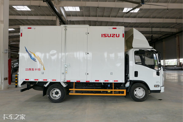 江西五十铃发布翼放轻卡新品,江西五十铃推出首款翼放es轻卡