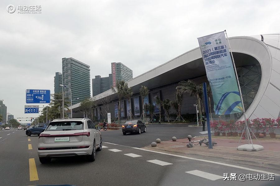 璇曢┚濂ヨ开q2le-tron,濂ヨ开q4e-tron璇曢┚