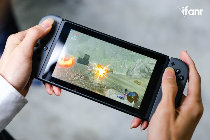 任天堂switchlite玩游戏体验,任天堂switchlite上手体验