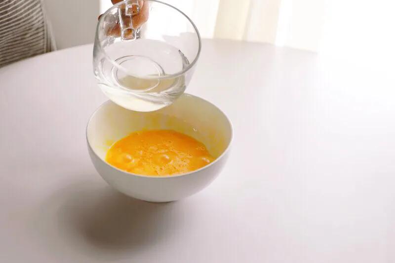 布丁蛋羹的做法视频,带盖蒸煮布丁式蛋羹