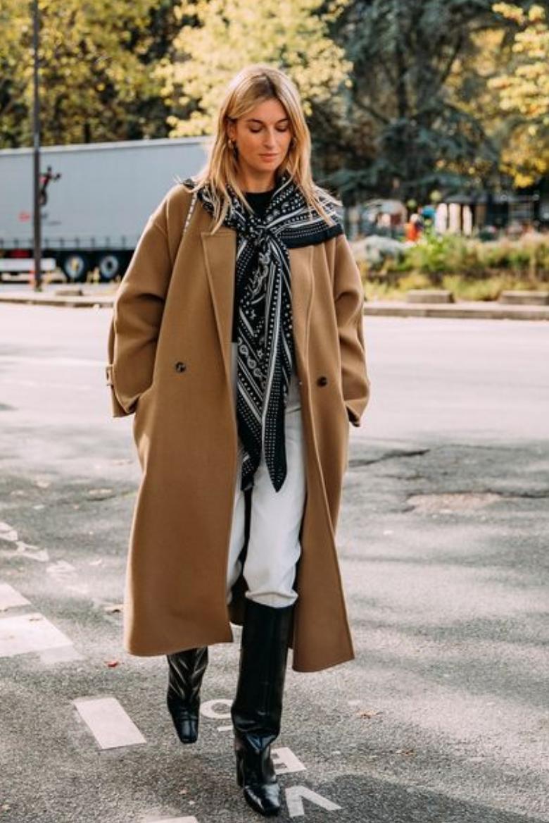 冬季显瘦裤子配靴子,现在还流行打底裤配靴子吗