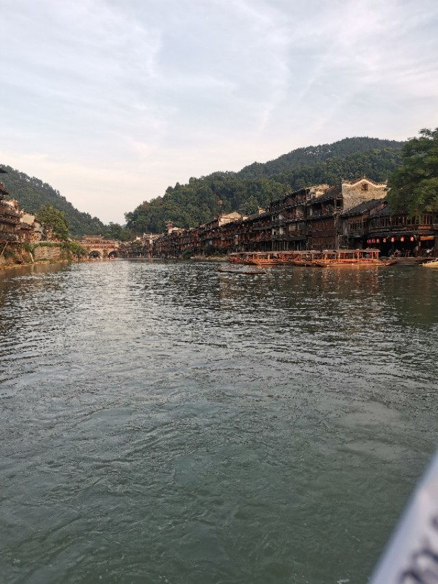 湘西张家界旅游攻略,想去桂林和张家界游玩攻略