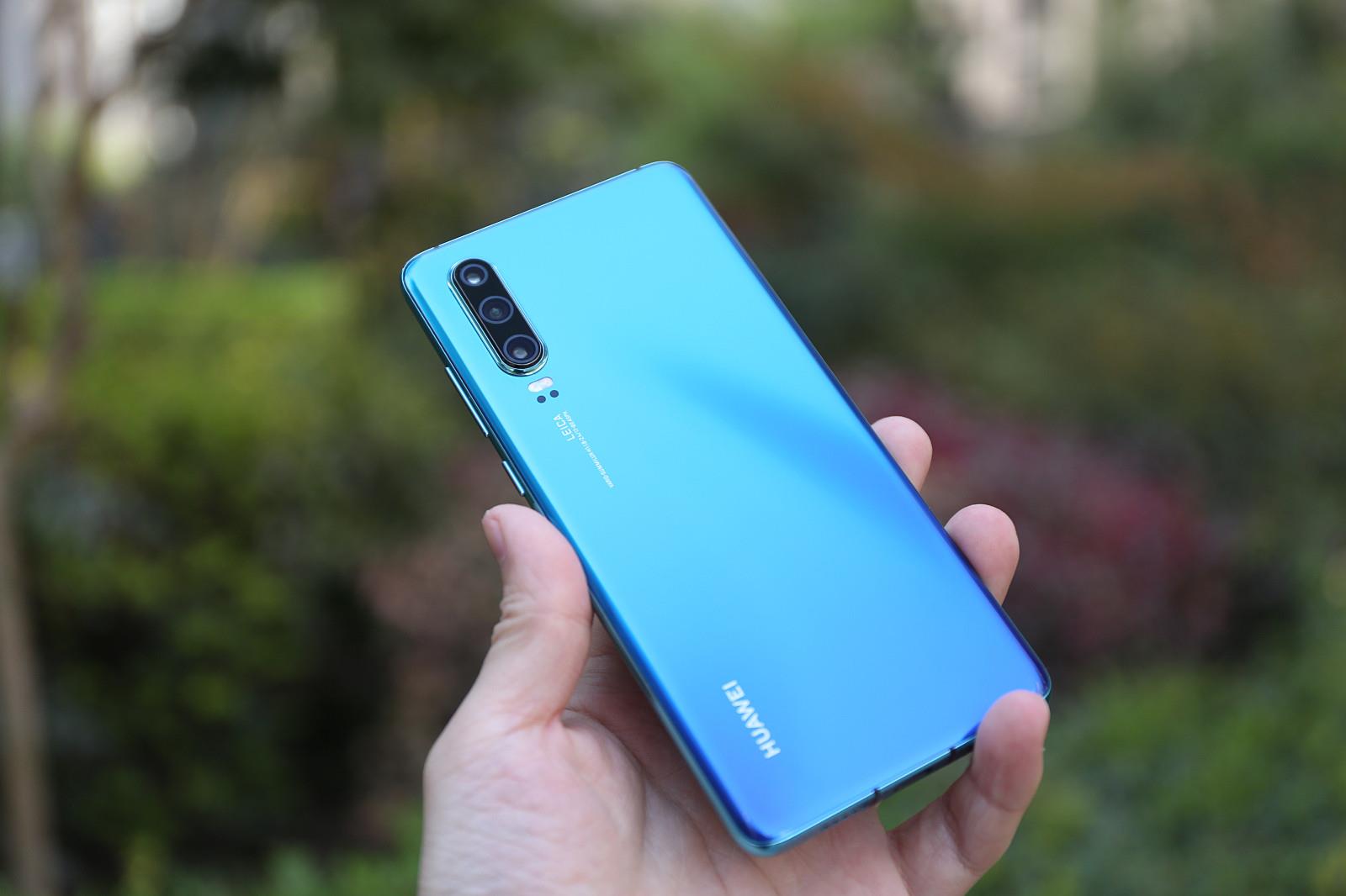 同样价格的手机华为好还是vivo好,华为手机目前最值得入手的一款是