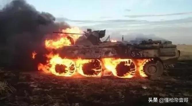 抽烟的弟兄们注意！在部队里偷抽烟，被抓住可太惨了！｜轻武专栏