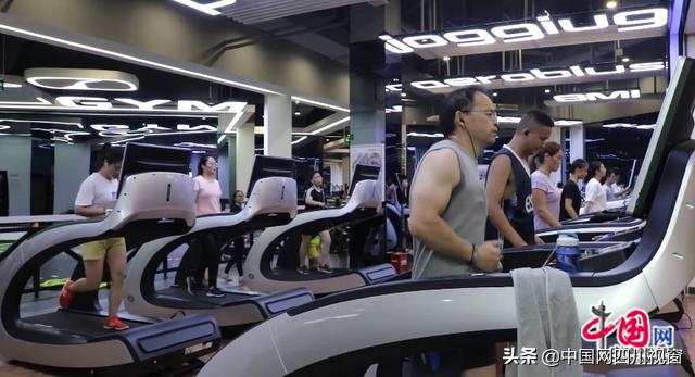 新经济新动能蓬勃发展,新消费引领经济转型