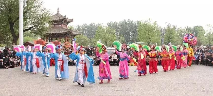 精彩纷呈的旅游胜地及攻略,精彩纷呈的旅游景点游览行程