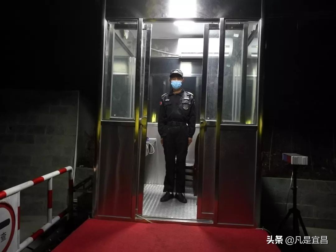 战疫情202002022020现时共存