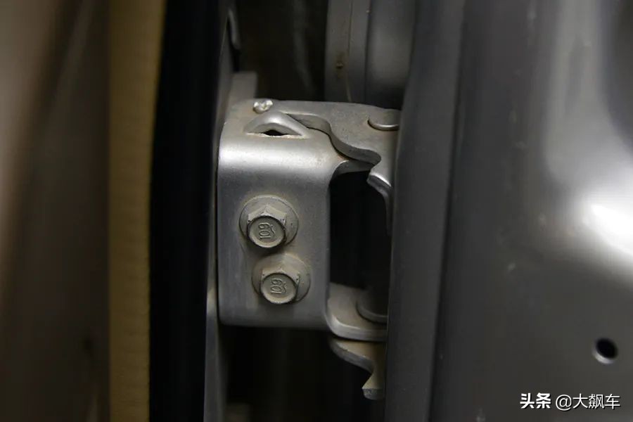 国内MPV一哥，堪称汽车界的“医学奇迹”