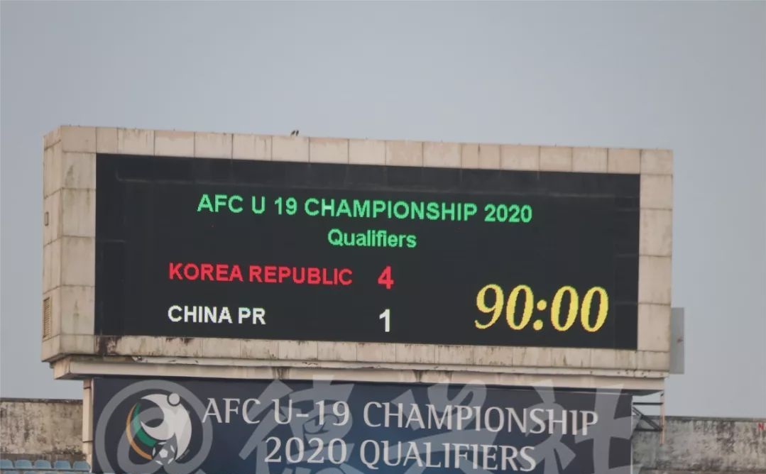 看面相选帅？中国足球又闹顶级笑话，知名名记刚爆猛料就遭封杀