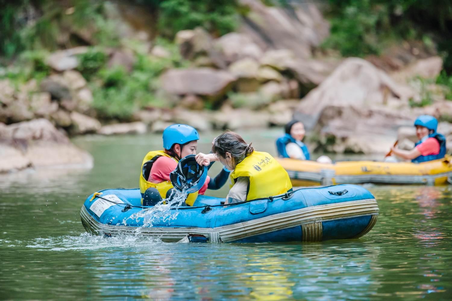 仙龙峡溯溪,安吉仙龙峡漂流可以溯溪吗