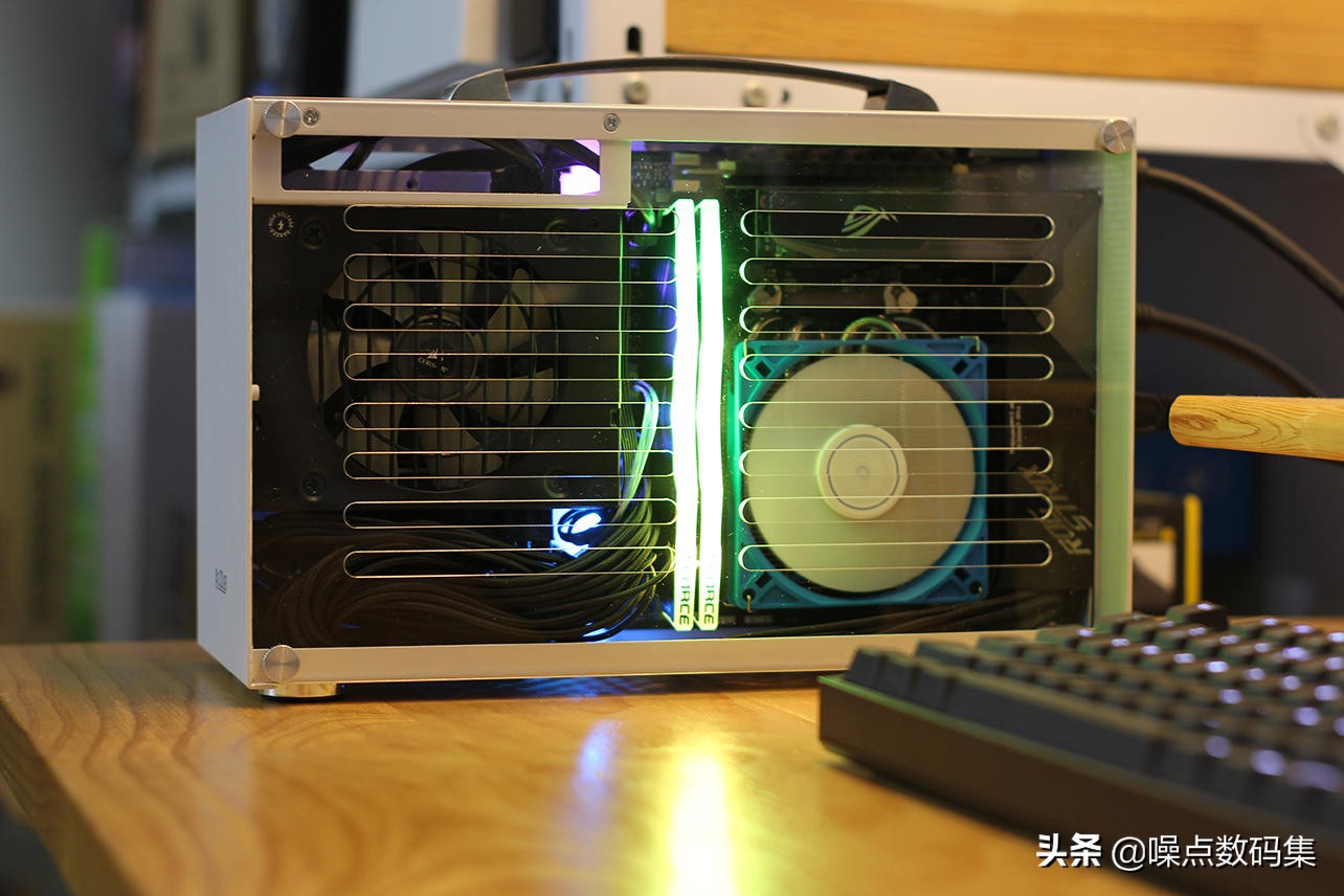 超频三蜂鸟i100pro散热改造,蜂鸟i100itx机箱测评