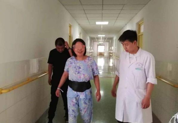 生完孩子后肚子大是哪里的问题,生完孩子肚子还是鼓鼓的怎么恢复