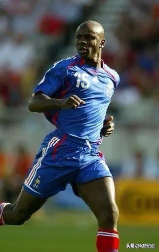 近视的足球运动员怎么办,饱受伤病困扰的球员