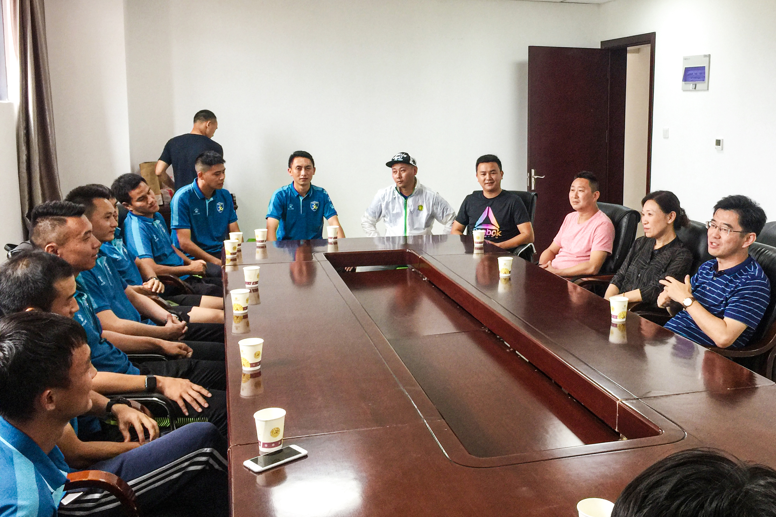 以赛会友增进交流,以赛促学以赛会友