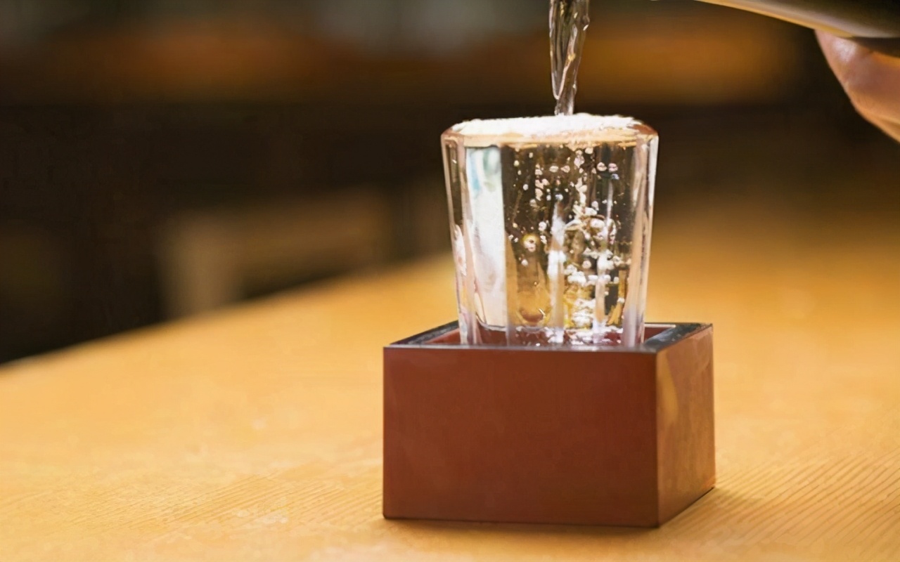 为什么最好的酒是汾酒不是茅台,汾酒与茅台酒哪个好