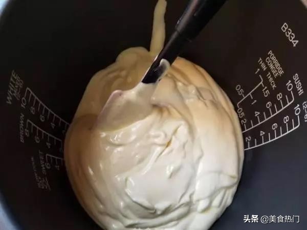 三步轻松搞定电饭煲蛋糕制作教程,彻底告别失败电饭煲蛋糕详细做法