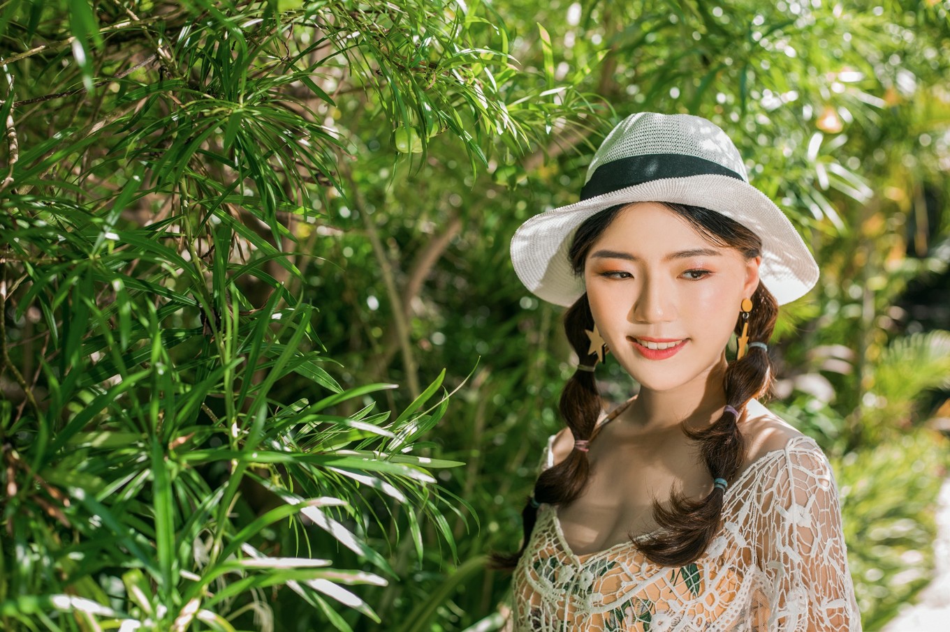 天涯海角和大小洞天婚纱照,去三亚大小洞天婚纱照多少钱