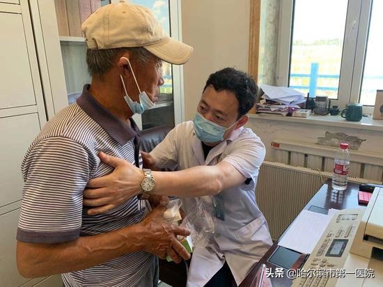 送医送药进社区,送医送药送健康下乡