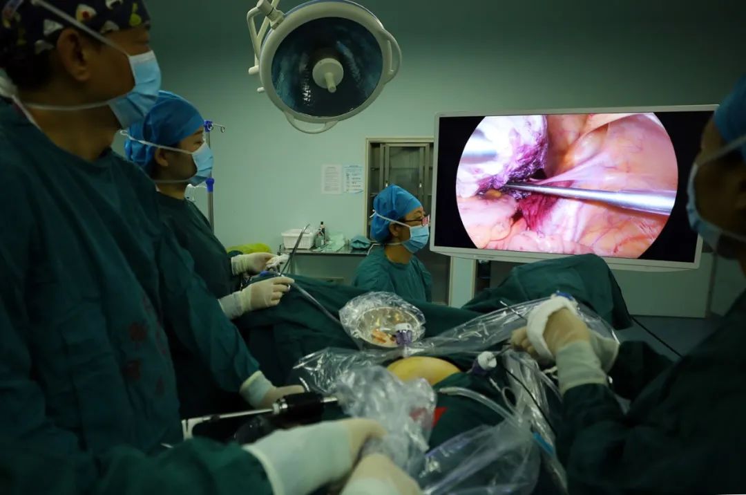 还有这等好事，义务授课长本事——西安大兴医院宫腹腔镜培训班开招啦！