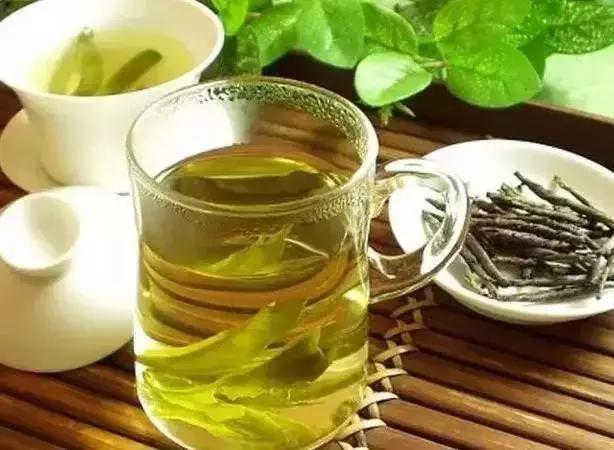 起床后口干口苦怎么回事,起床后口苦口咸