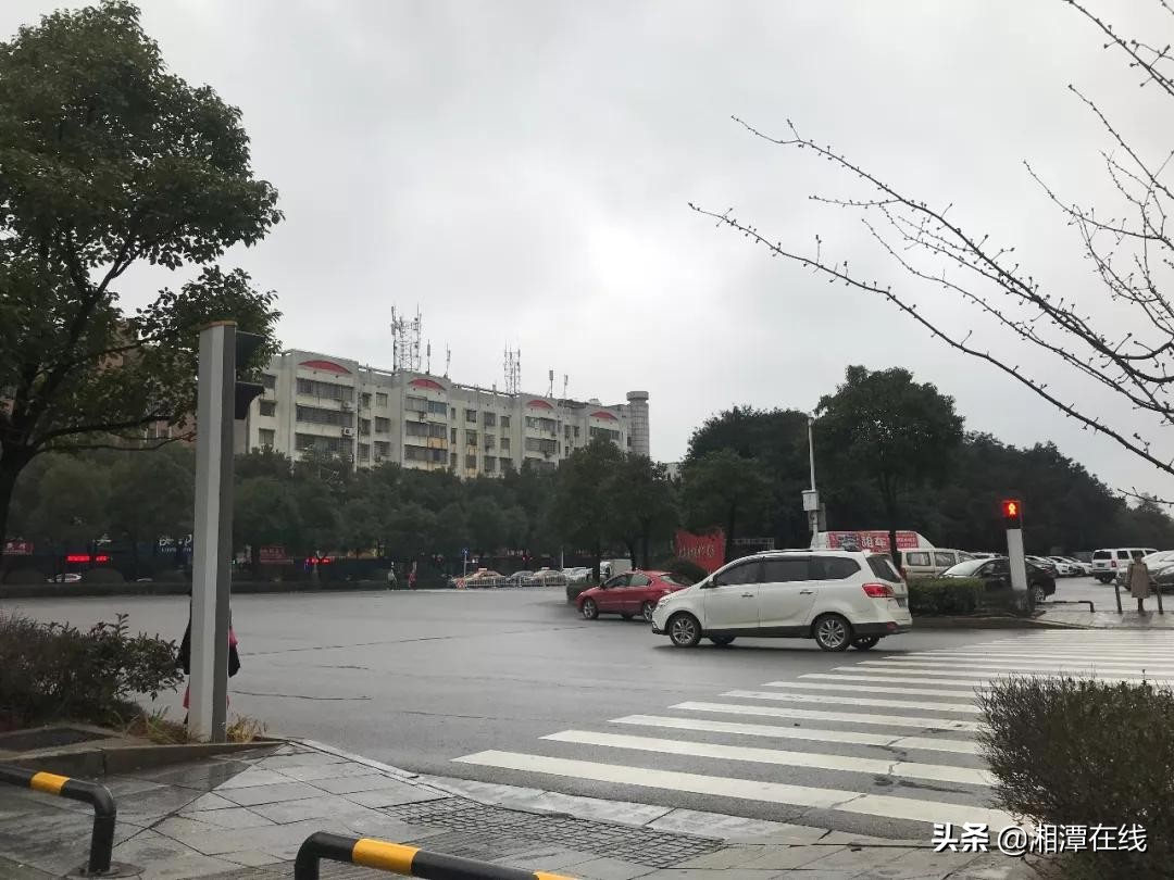 湘潭的粉色斑马线,湘潭斑马线车祸