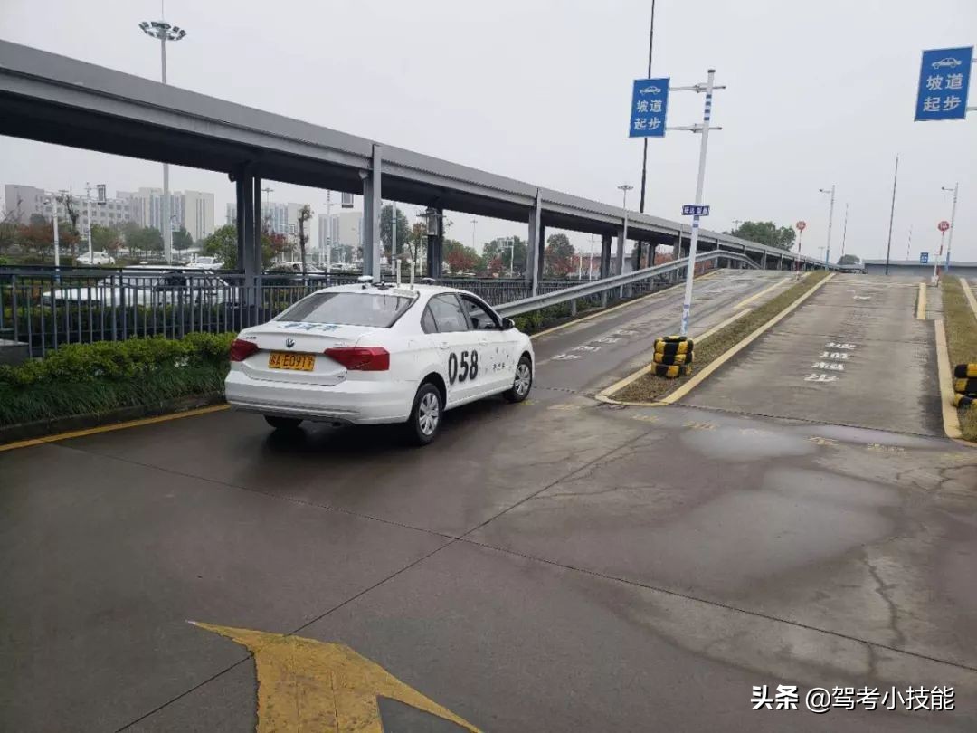 科目二练车紧张怎么克服,如何克服大车科目二考试紧张