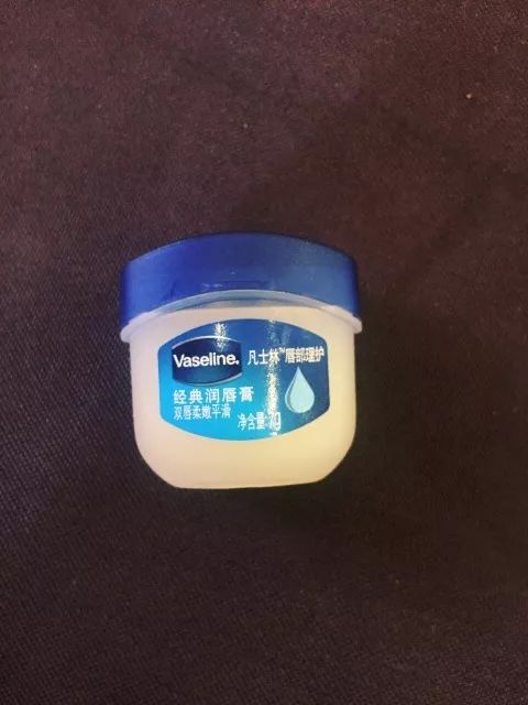 润唇膏测评前十,冬天嘴唇干裂用什么唇膏