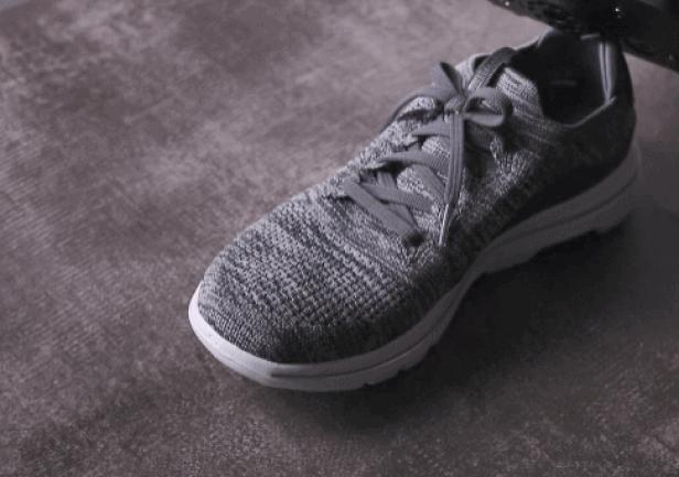 休闲运动鞋便宜没好货?硬核测试美国名牌、淘宝小米有品百元爆款