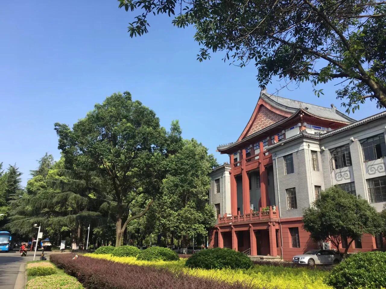 郑州和成都哪个城市更强,武汉与郑州哪个居中国中心位置