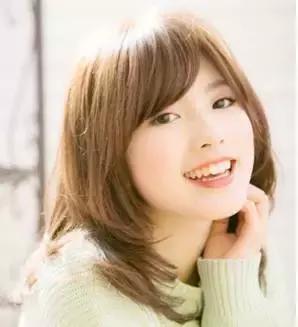 什么刘海显脸小?下次刘海就这么剪!修颜又时尚