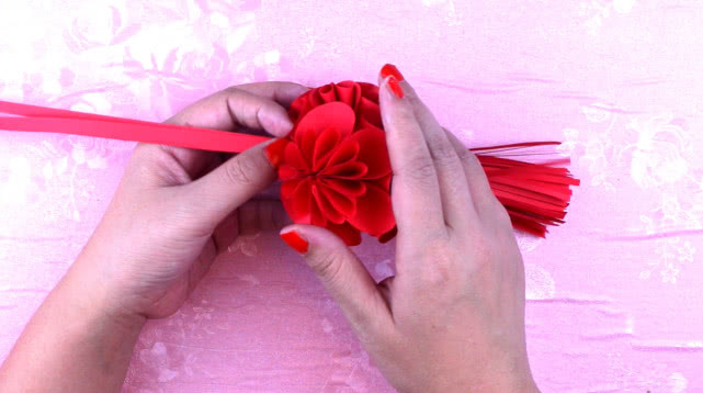 折纸教程灯笼的折法,折纸花灯笼的折法手工