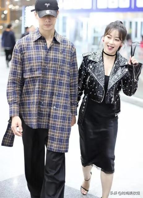 陈紫函穿黑色无袖汗衫出席活动照 (陈紫函穿金色套装红毯争艳)