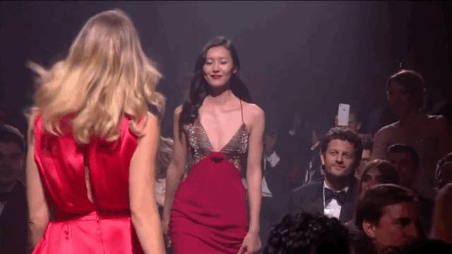 奶奶衫直筒裤搭配图,奶奶衫最洋气的搭配