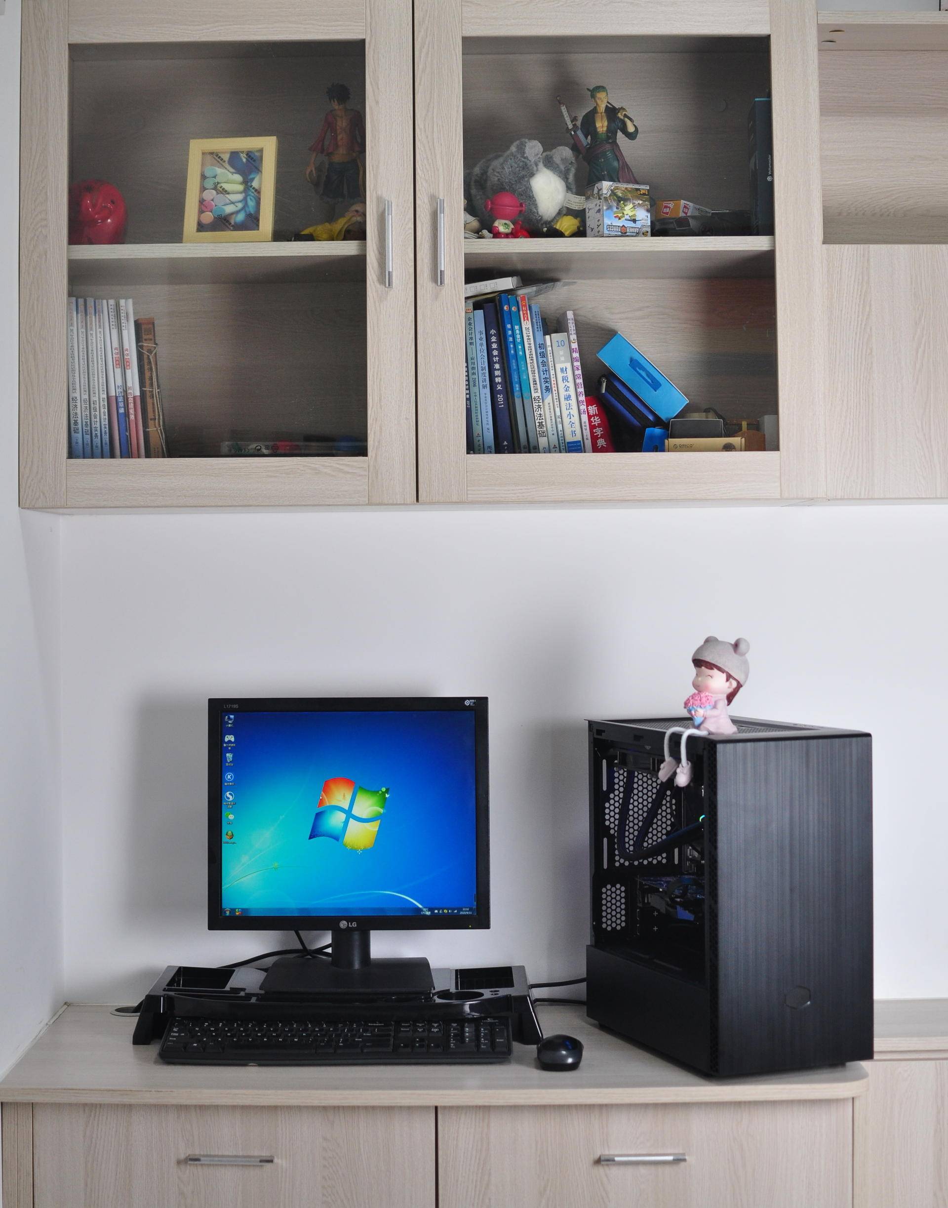 全靠图纸和客服加度娘,小白也能装电脑