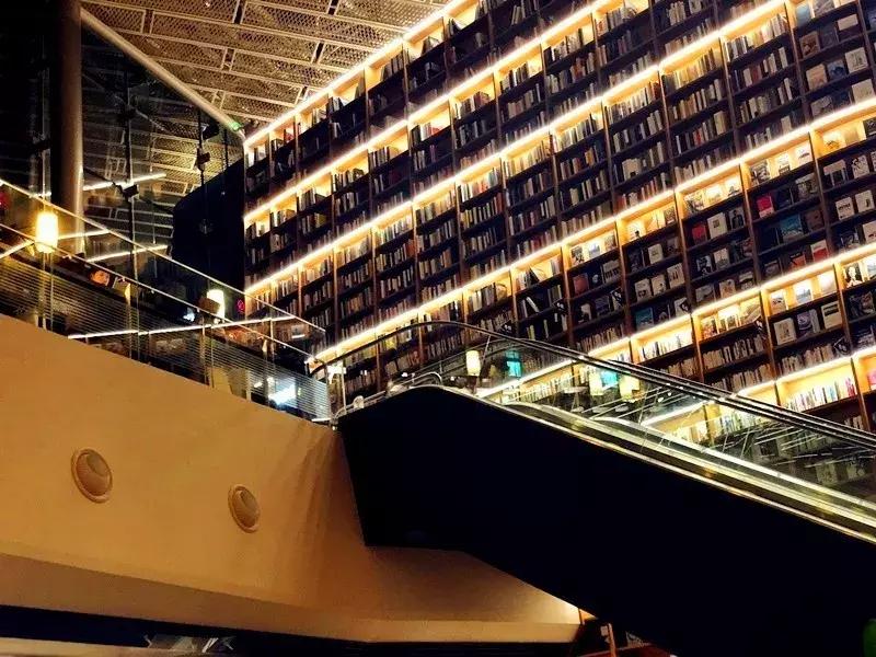 深圳这次入冬成功了吗,深圳终于进入了深秋的天气