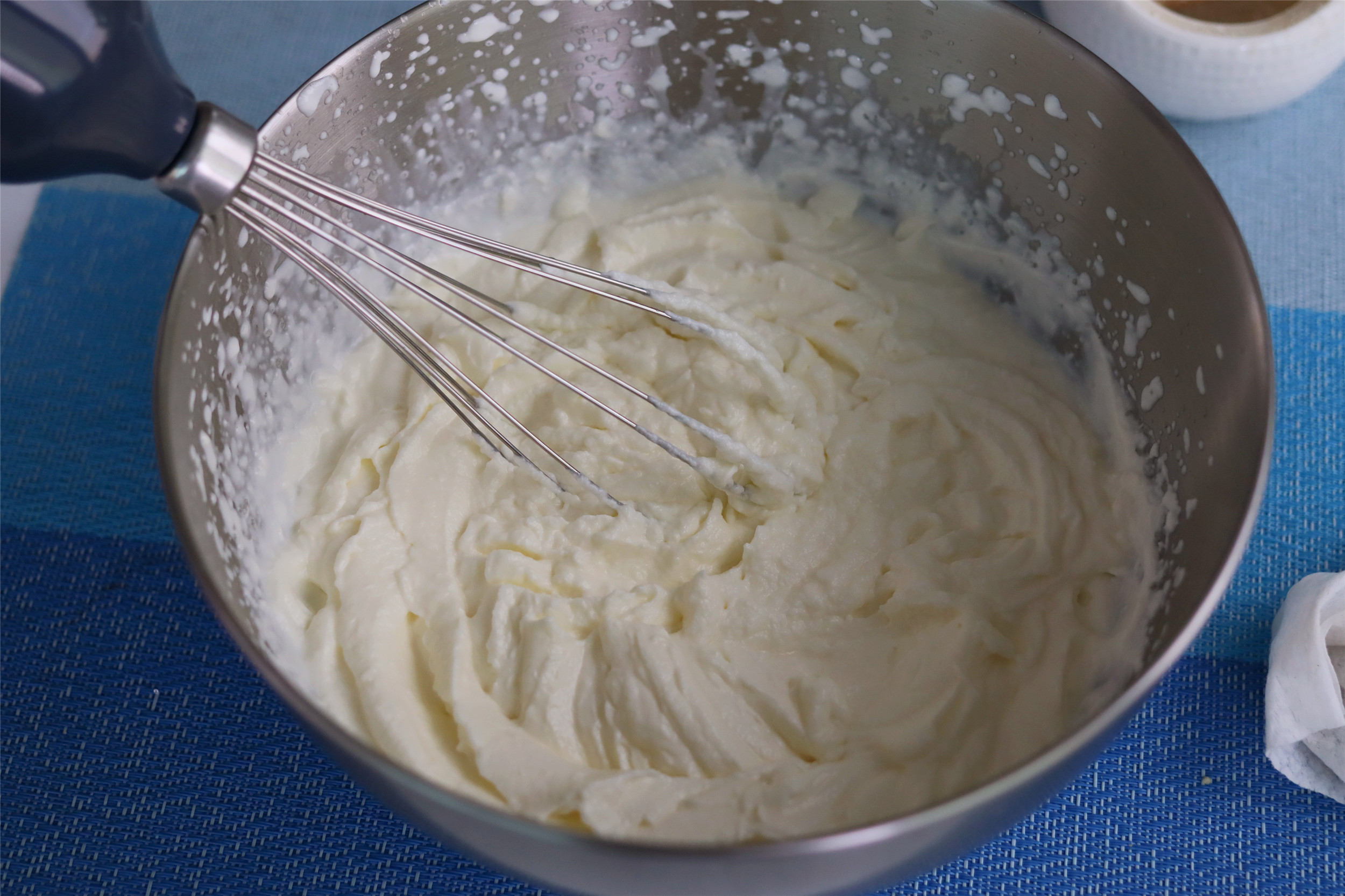 自制冰淇淋100元一个,自制冰淇淋只要2块钱