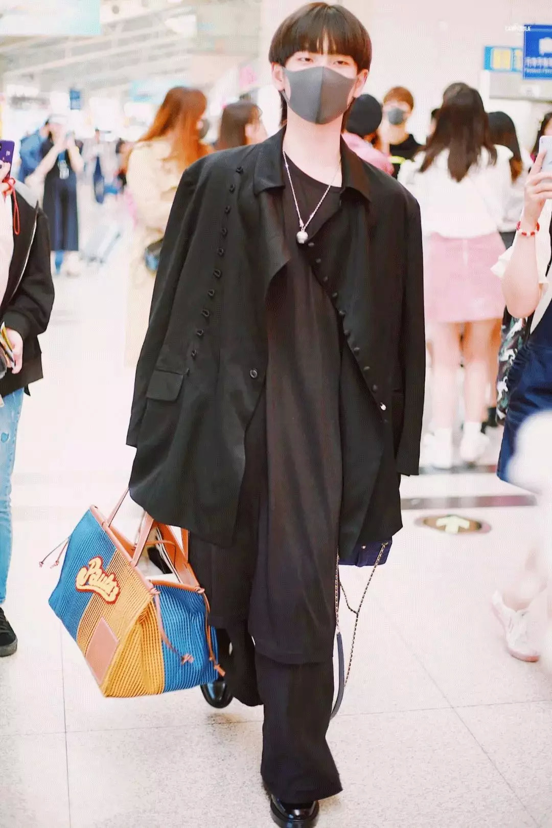 今年最流行最实用最能装的包包……竟然是购物袋？