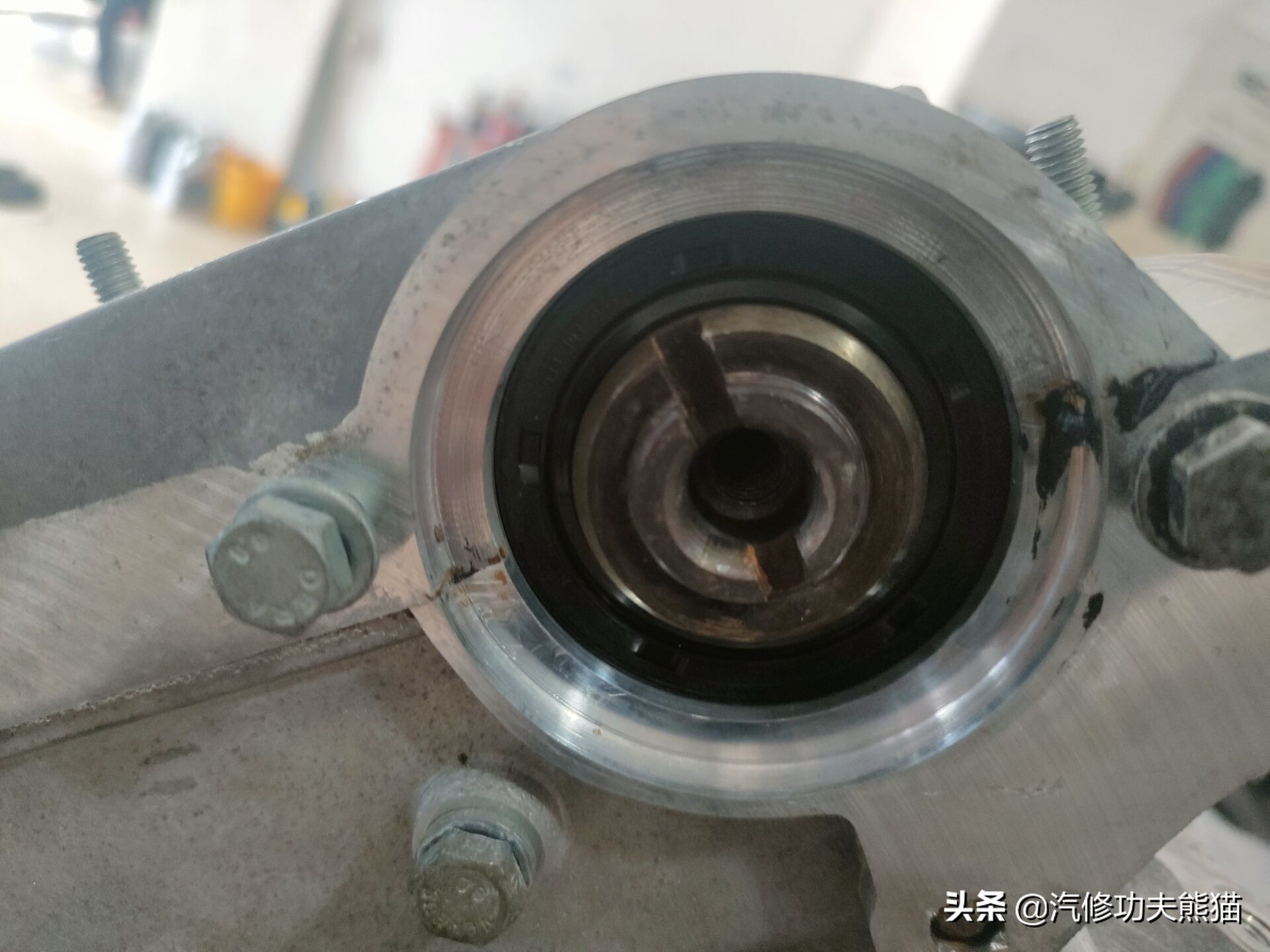 2003年老奥迪a6,2012年奥迪a6经典