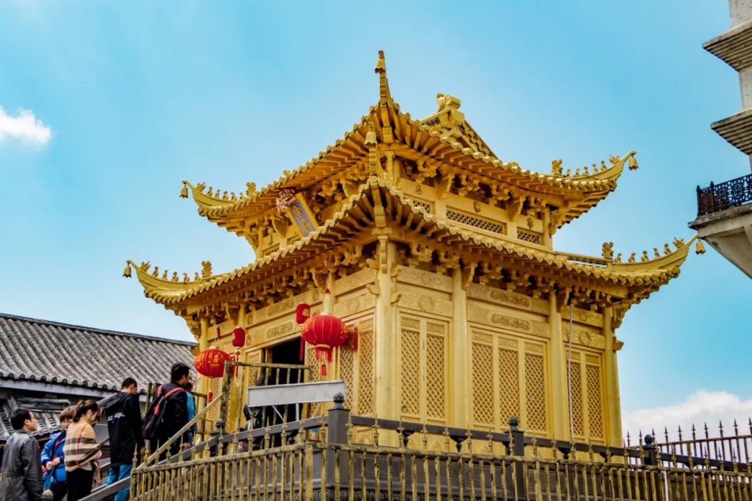 大理鸡足山奇观,从山角看大理鸡足山的传说