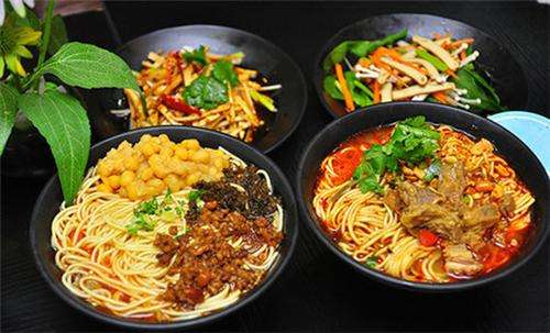 重庆本地人推荐的必吃美食,重庆美食攻略20个必吃