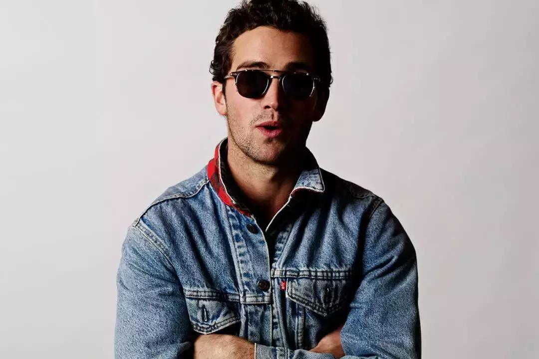 戴上墨镜之后的颜值 (推荐大家几个常戴的墨镜)