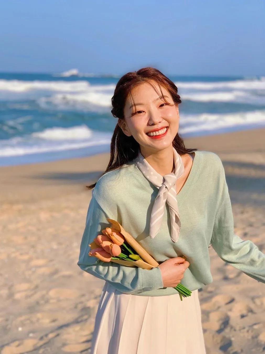 ins最火的欧美博主高级穿搭,ins很火的韩国穿搭博主