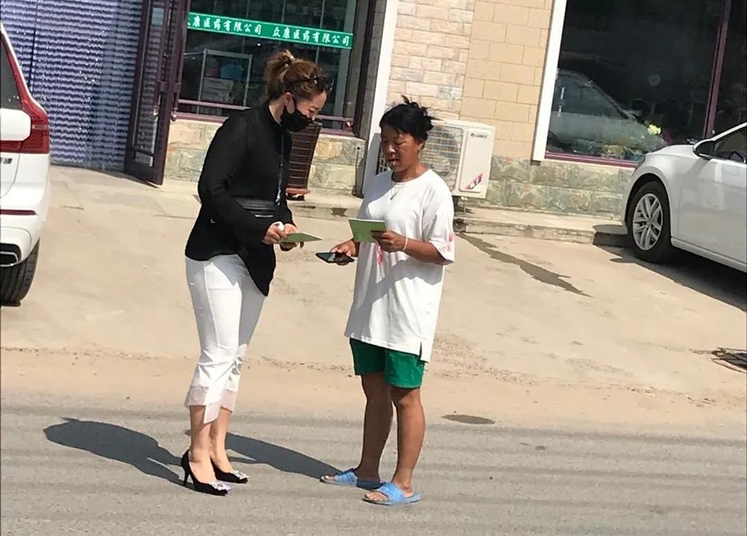 妇联开展疫情防控活动,妇联反暴力宣传活动